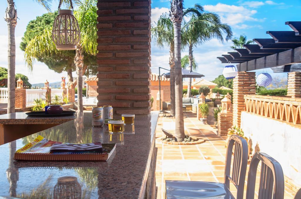 Villa Conmigo Bed & Breakfast Alhaurín de la Torre Exteriör bild